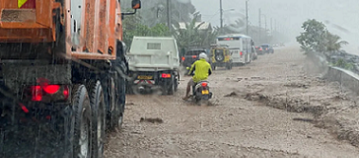 Inondations côte Est de Tahiti Inondations à Tahiti